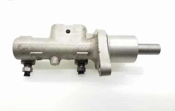 Peugeot 508 Master brake cylinder