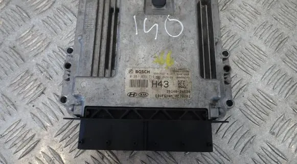 Hyundai i40 Engine control unit/module ECU 39140-2A530