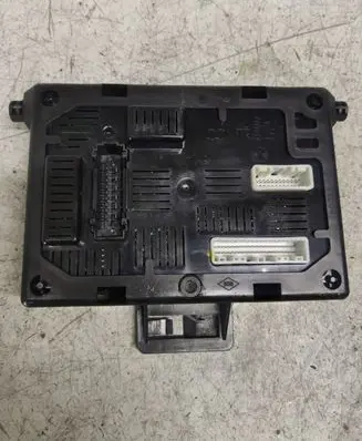 Renault Modus Comfort/convenience module 8200652285