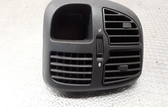 Fiat Ducato Dashboard side air vent grill/cover trim