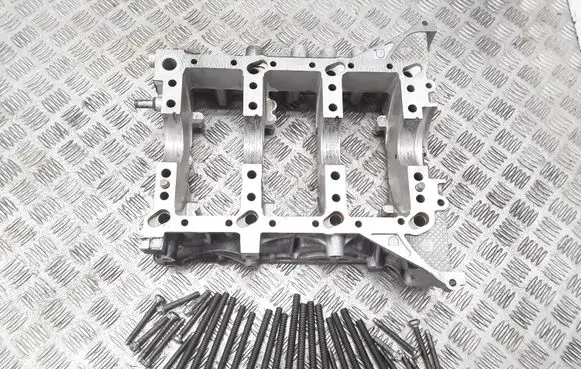 Porsche Macan (95B) Engine block 9461011137R 946107113