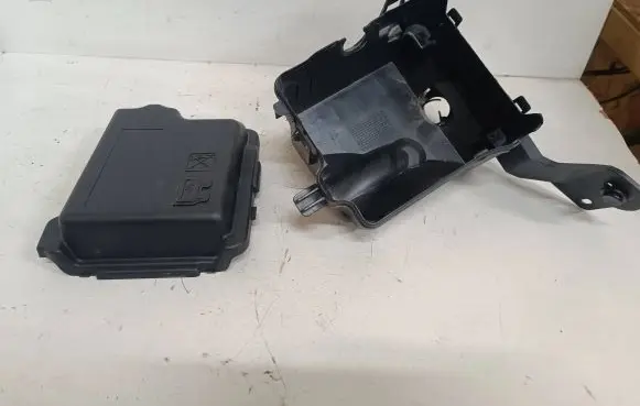 Peugeot 2008 I Fuse box set 9671941780