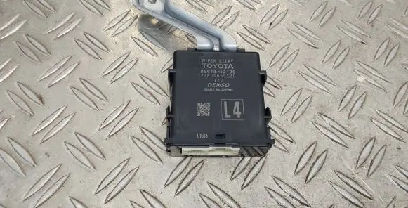 Toyota Yaris XP210 Window wiper relay 8594052100