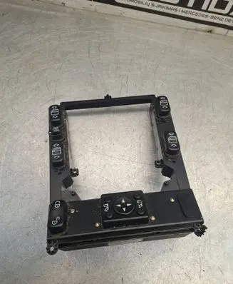 Mercedes-Benz ML W163 Electric window control switch A1638207110 03751730
