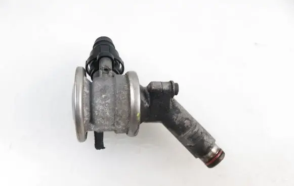 Volkswagen Sharan EGR valve 021131101A