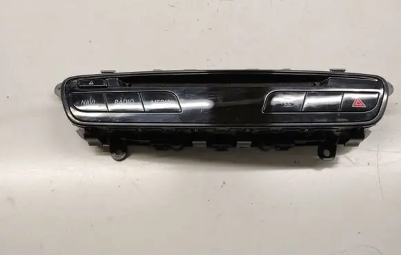 Mercedes-Benz X-class W470 Hazard light switch A4709051900