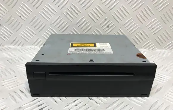 Mercedes-Benz CLS C219 Navigation unit CD/DVD player A2118701085