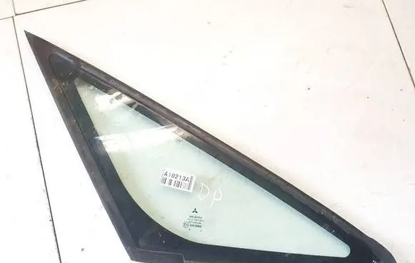 Mitsubishi Colt Front triangle window/glass dot24as2m68