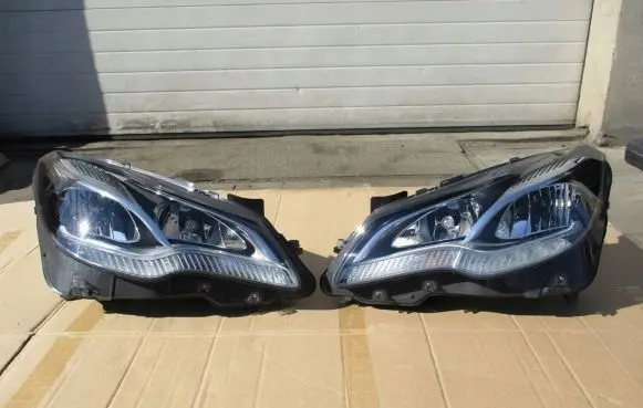 Mercedes-Benz E C207 W207 Headlights/headlamps set A2078209161
