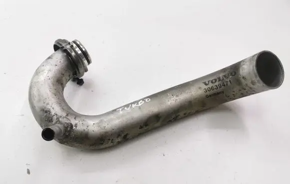 Volvo XC90 Intercooler hose/pipe 30639471
