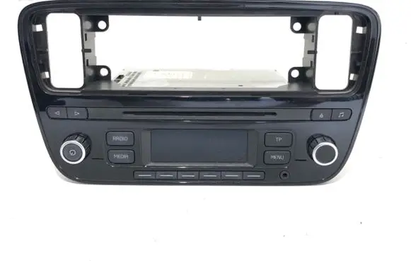 Radio/CD/DVD/GPS head unit