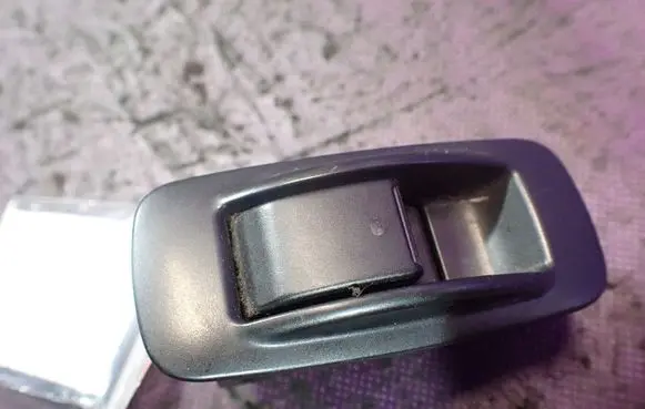 Toyota Corolla Verso E121 Quarter vent window switch 54035228