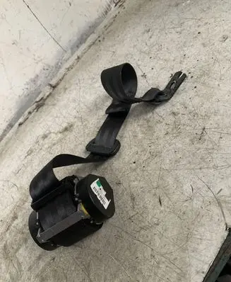 Volkswagen Golf VII Rear seatbelt 621102200