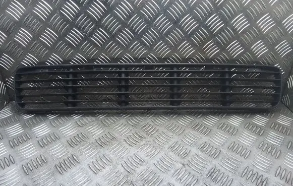 Volkswagen Caddy Front bumper lower grill