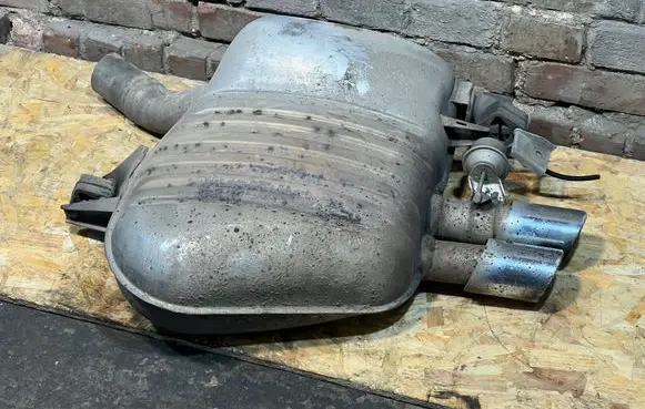 BMW 5 F10 F11 Rear muffler/silencer tail pipe 7590541