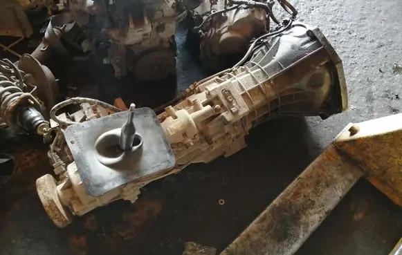 Hyundai Terracan Manual 5 speed gearbox