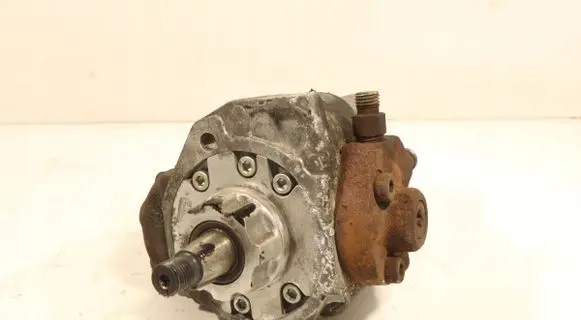 Toyota Avensis T250 Fuel injection high pressure pump 221000G010