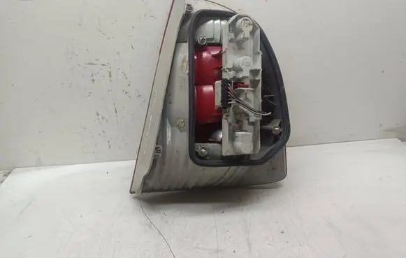 Skoda Superb B5 (3U) Rear/tail lights 3U5945111 1SUX13A603AB