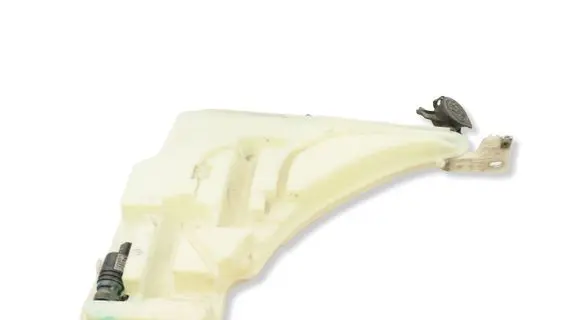 BMW 3 GT F34 Windshield washer fluid reservoir/tank 7241672 7241671 61667241672