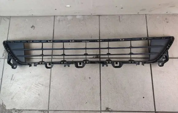 Mazda 6 Front bumper lower grill GHP9-501T1