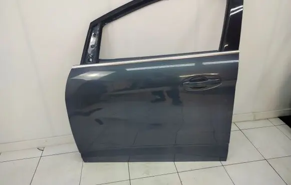 Ford C-MAX II Front door 