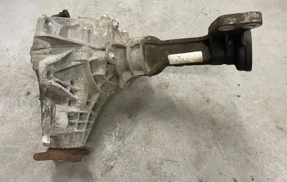 Gearbox transfer box case