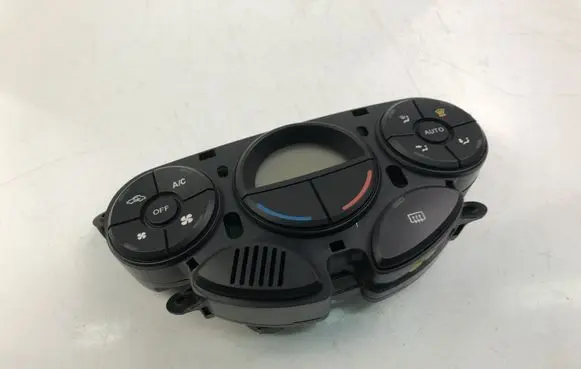 Ford Focus Climate control unit 2S4H18C612AF