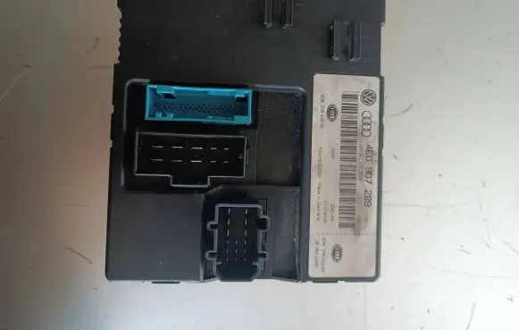 Audi A8 S8 D2 4D Comfort/convenience module 4E0907289