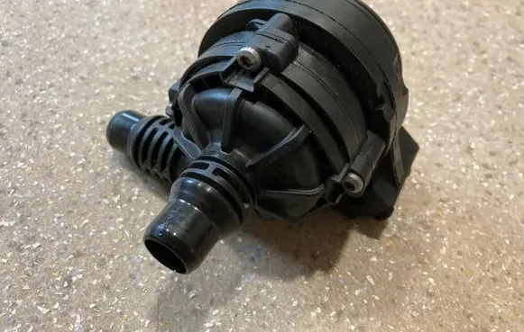 BMW X5 G05 Electric auxiliary coolant/water pump 8840614