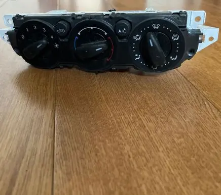 Ford C-MAX I Climate control unit 3M5T19980BD 69607321