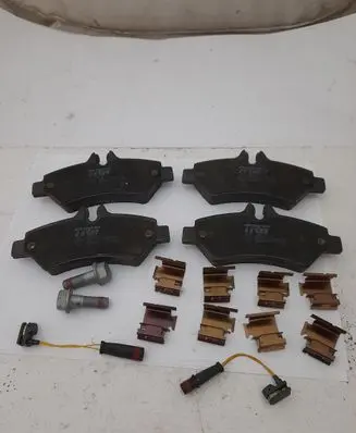 Mercedes-Benz Sprinter W906 Brake pads (rear) GDB1697TRW