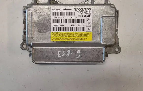 Volvo S60 Airbag control unit/module P31387523 0285011881