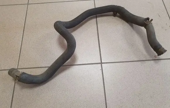 Opel Vivaro Engine coolant pipe/hose