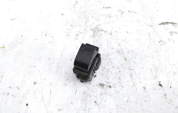 Toyota Hilux (AN10, AN20, AN30) Electric window control switch