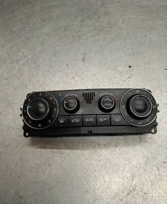 Mercedes-Benz C W203 Climate control unit F011021355