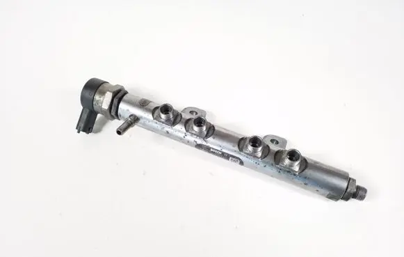 Jaguar XF X250 Fuel main line pipe 9X2Q9D280EA