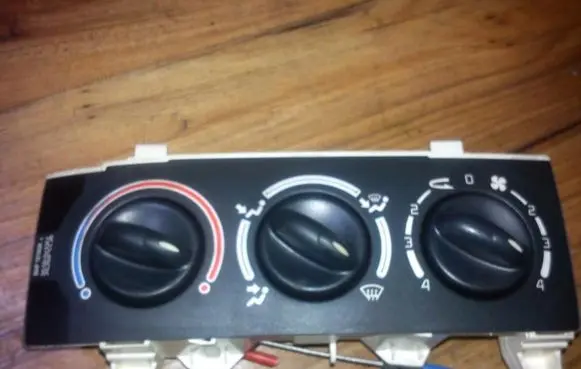Renault Megane I Climate control unit 657747F 101583