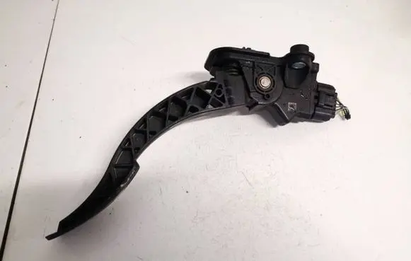 Mitsubishi Lancer X Accelerator throttle pedal mn101544 48037201952
