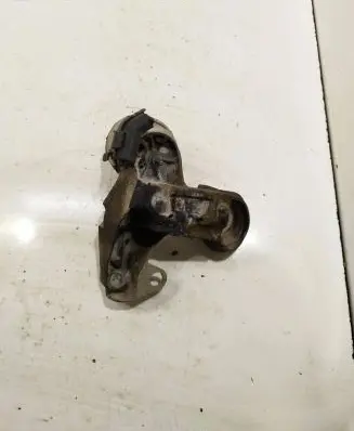 Audi A6 S6 C5 4B Engine mounting bracket 8e0189352d 8d0199382