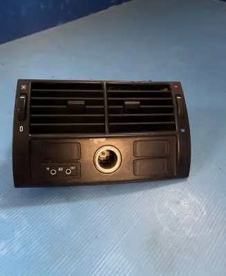 BMW X5 E53 Rear air vent grill 8409081 8370911 8370910