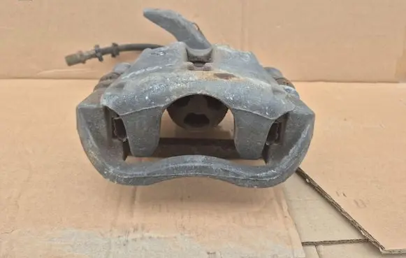 Iveco Daily 4th gen Rear brake caliper