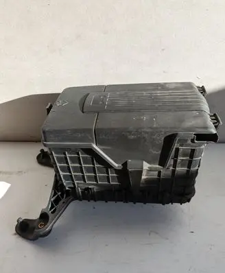 Volkswagen PASSAT CC Battery box tray 