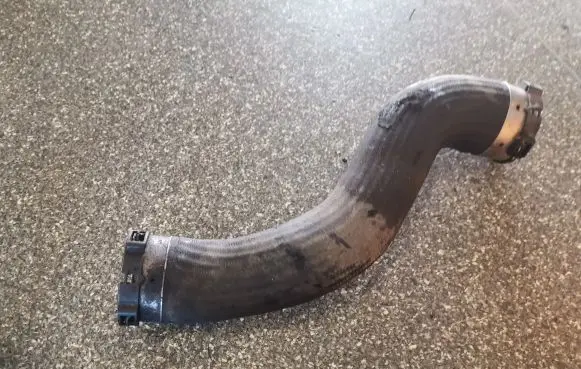 Mercedes-Benz C W204 Intercooler hose/pipe