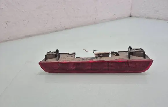 Nissan X-Trail T30 Third/center stoplight 