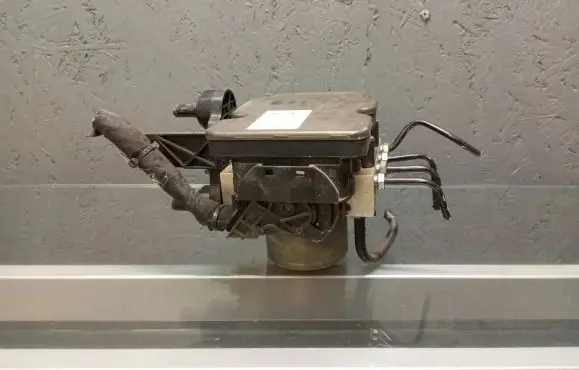 Mercedes-Benz CLS C218 X218 ABS Pump A2124310148