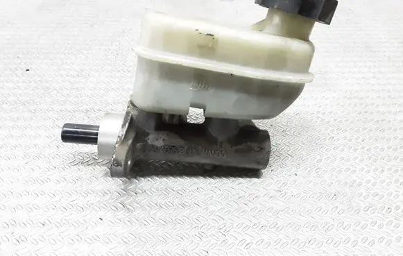 KIA Sorento Master brake cylinder