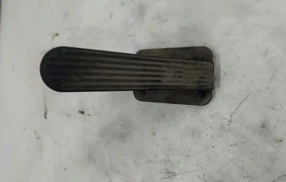 Smart ForTwo I Accelerator throttle pedal 0280752254 290500711
