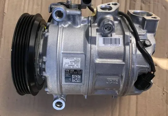 Audi Q7 4M Air conditioning (A/C) compressor (pump) 4M0816803F