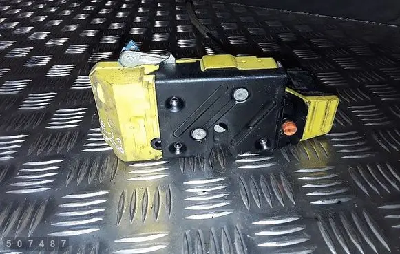 Volvo V70 Rear door lock 30634624
