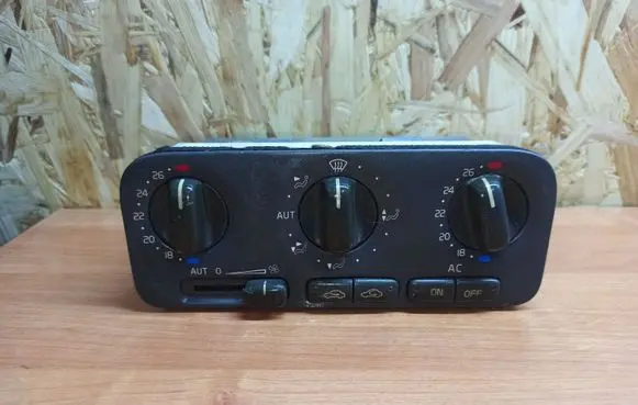 Volvo S70 V70 V70 XC Climate control unit 9171799